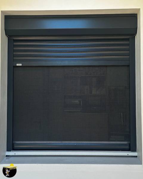 Volet roulant avec moustiquaire intégrée personnalisé à Bordeaux, Mérignac et Pessac