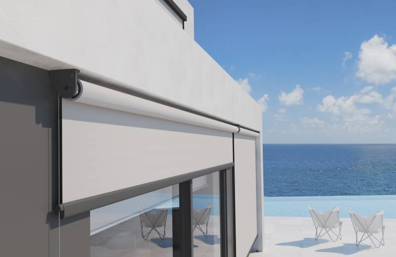 Stores verticaux et stores coffres pour vérandas et baies vitrées en Gironde